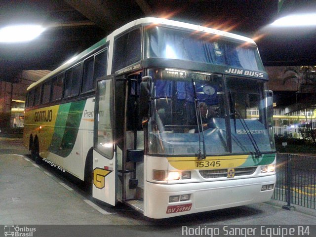 Empresa Gontijo de Transportes 15345 na cidade de São Paulo, São Paulo, Brasil, por Rodrigo  Carvalho. ID da foto: 3726677.