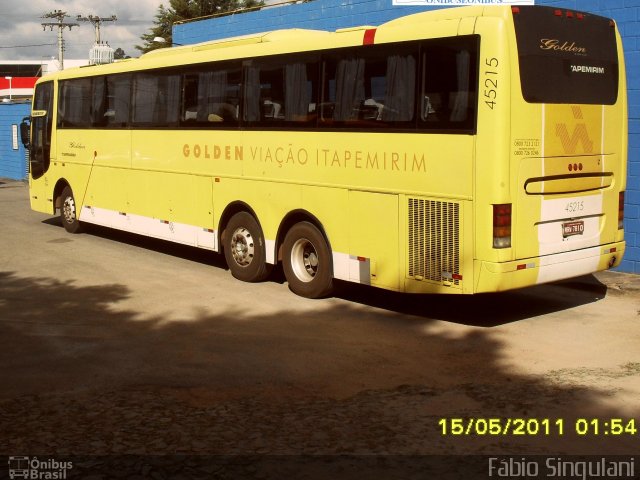 Viação Itapemirim 45215 na cidade de Barbacena, Minas Gerais, Brasil, por Fábio Singulani. Número da foto: #3728811.