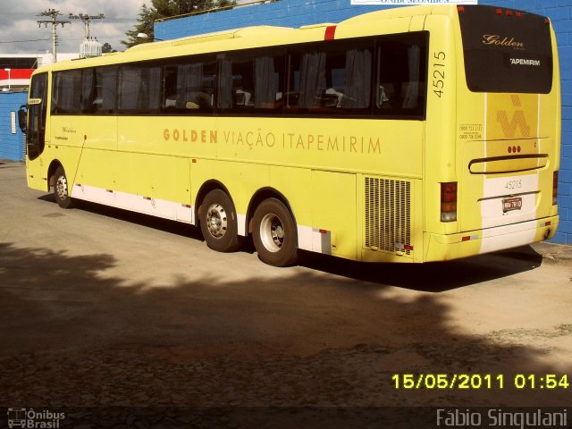 Viação Itapemirim 45215 na cidade de Barbacena, Minas Gerais, Brasil, por Fábio Singulani. ID da foto: 3728811.