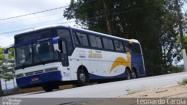 Turismo Zuca 3000 na cidade de Guaxupé, Minas Gerais, Brasil, por Leonardo Carola. Número da foto: #3736136.
