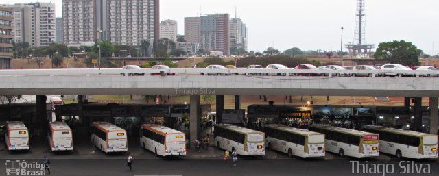 Terminais Rodoviários e Urbanos  na cidade de Brasília, Distrito Federal, Brasil, por Thiago Silva . Número da foto: #3738426.