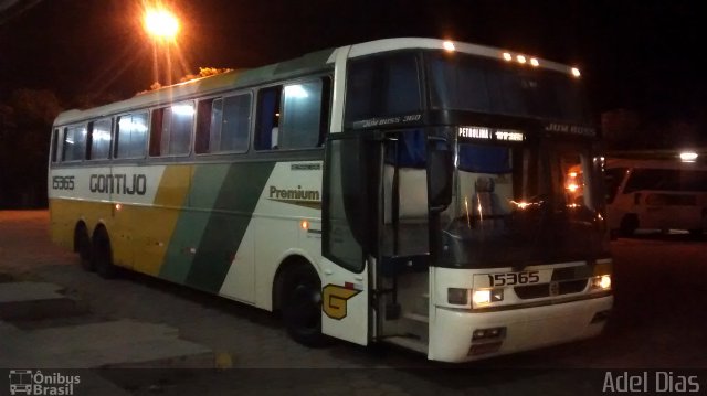 Empresa Gontijo de Transportes 15365 na cidade de Governador Valadares, Minas Gerais, Brasil, por Adel Dias. ID da foto: 3681698.