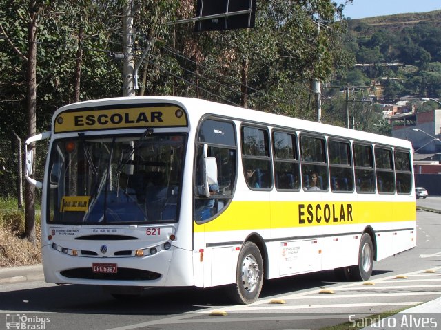 Escolares 621 na cidade de São Bernardo do Campo, São Paulo, Brasil, por Sandro Alves. ID da foto: 3685414.