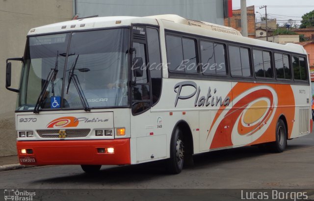 Viação Platina 9370 na cidade de Araxá, Minas Gerais, Brasil, por Lucas Borges . Número da foto: #3693350.