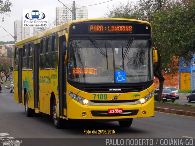 Viação Garcia 7109 na cidade de Londrina, Paraná, Brasil, por Paulo Roberto de Morais Amorim. Número da foto: #3692317.
