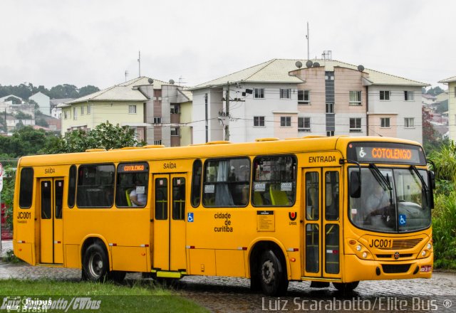 Expresso Azul JC001 na cidade de Curitiba, Paraná, Brasil, por Luiz Scarabotto . ID da foto: 3743353.