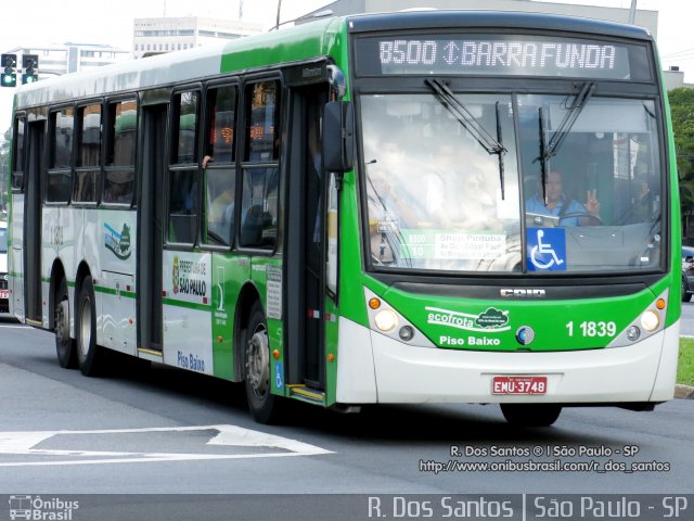 Viação Santa Brígida 1 1839 na cidade de São Paulo, São Paulo, Brasil, por Rafael Santos. Número da foto: #3744671.