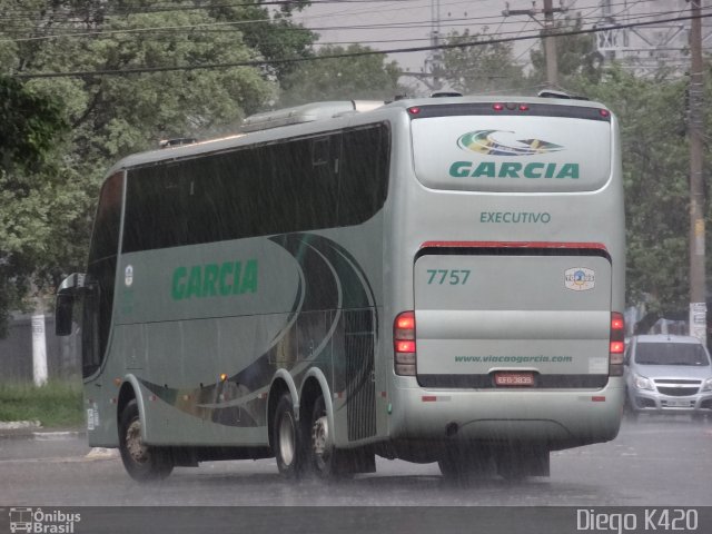 Viação Garcia 7757 na cidade de São Paulo, São Paulo, Brasil, por Diego K420 . Número da foto: #3744081.
