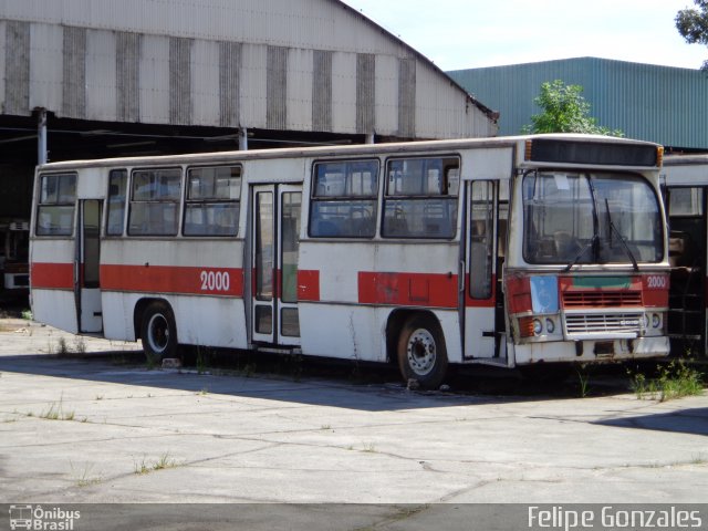 Sucata e Desmanches 2000 na cidade de São Paulo, São Paulo, Brasil, por Felipe Gonzales. Número da foto: #3744813.
