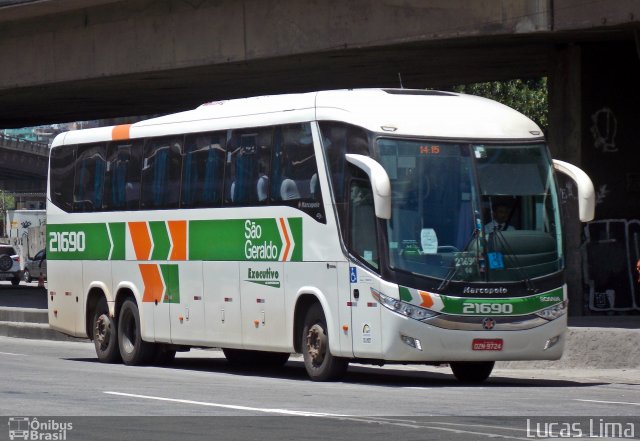 Cia. São Geraldo de Viação 21690 na cidade de Rio de Janeiro, Rio de Janeiro, Brasil, por Lucas Lima. Número da foto: #3744039.
