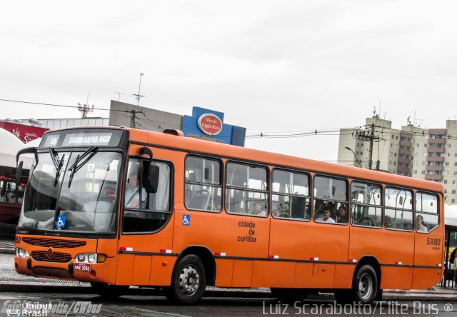Auto Viação São José dos Pinhais EA180 na cidade de Curitiba, Paraná, Brasil, por Luiz Scarabotto . Número da foto: #3743360.