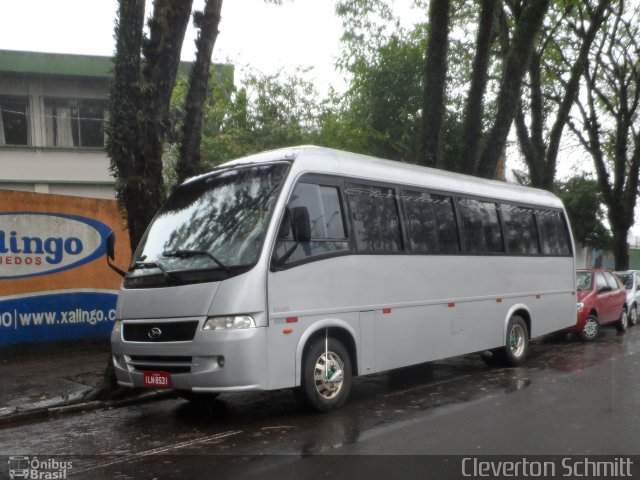 Ônibus Particulares 8531 na cidade de Santa Cruz do Sul, Rio Grande do Sul, Brasil, por Cleverton Schmitt. ID da foto: 3765873.