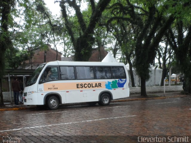 Bira Transportes 816 na cidade de Santa Cruz do Sul, Rio Grande do Sul, Brasil, por Cleverton Schmitt. Número da foto: #3765878.