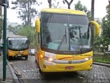 Ouro de Minas Transportes e Turismo 1303 na cidade de Petrópolis, Rio de Janeiro, Brasil, por Zé Ricardo Reis. Número da foto: #:id.