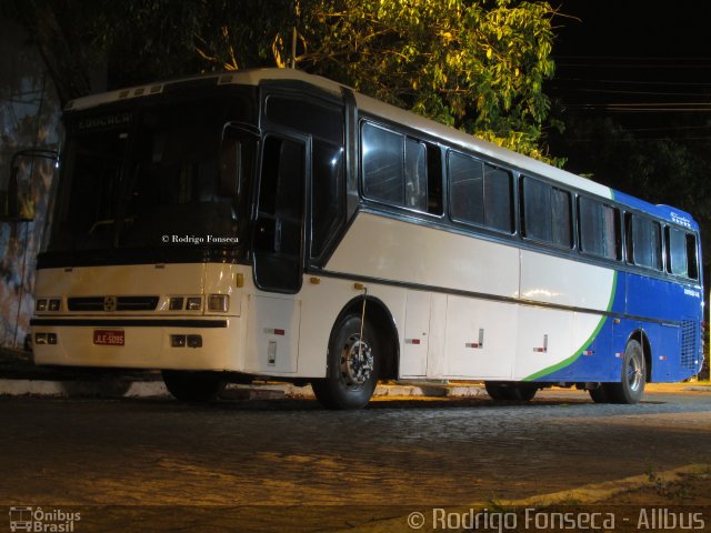 Ônibus Particulares 5095 na cidade de Maceió, Alagoas, Brasil, por Rodrigo Fonseca. Número da foto: #3769045.