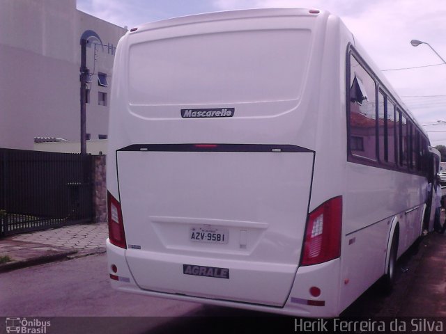 Ônibus Particulares 9581 na cidade de Campo Largo, Paraná, Brasil, por Herik Ferreira da Silva. Número da foto: #3768351.