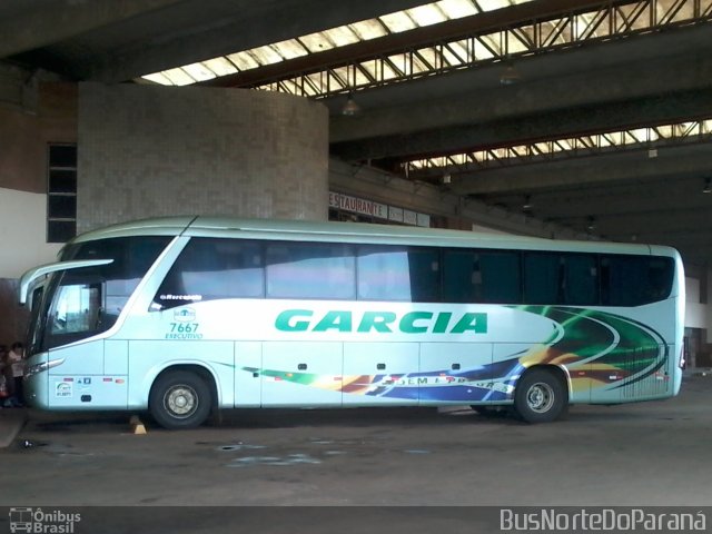 Viação Garcia 7667 na cidade de Apucarana, Paraná, Brasil, por Josino Vieira. ID da foto: 3768575.