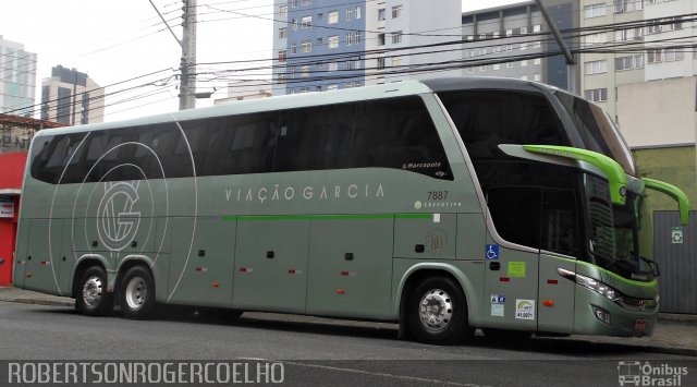 Viação Garcia 7887 na cidade de Curitiba, Paraná, Brasil, por Roger Coelho. Número da foto: #3773570.