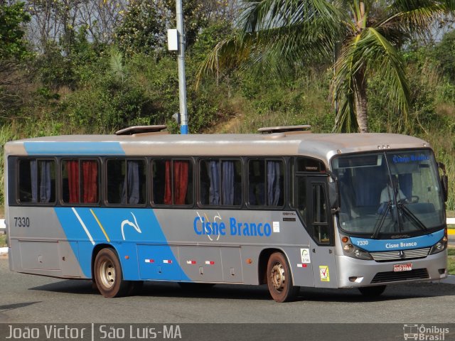 Cisne Branco Turismo 7330 na cidade de São Luís, Maranhão, Brasil, por João Victor. ID da foto: 3776507.