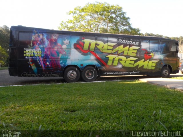 Batidas Treme Treme 1287 na cidade de Santa Maria, Rio Grande do Sul, Brasil, por Cleverton Schmitt. Número da foto: #3777059.