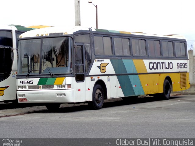 Empresa Gontijo de Transportes 9695 na cidade de Vitória da Conquista, Bahia, Brasil, por Cleber Bus. ID da foto: 3779130.