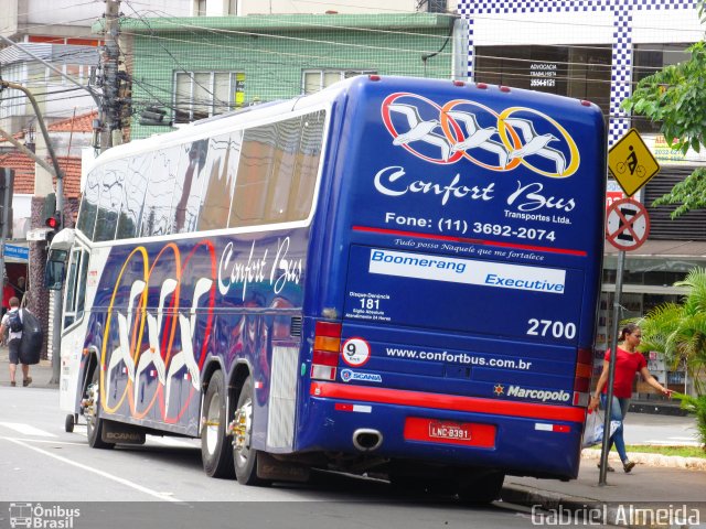 Confort Bus Viagens e Turismo 2700 na cidade de São Paulo, São Paulo, Brasil, por Gabriel Almeida. Número da foto: #3779805.