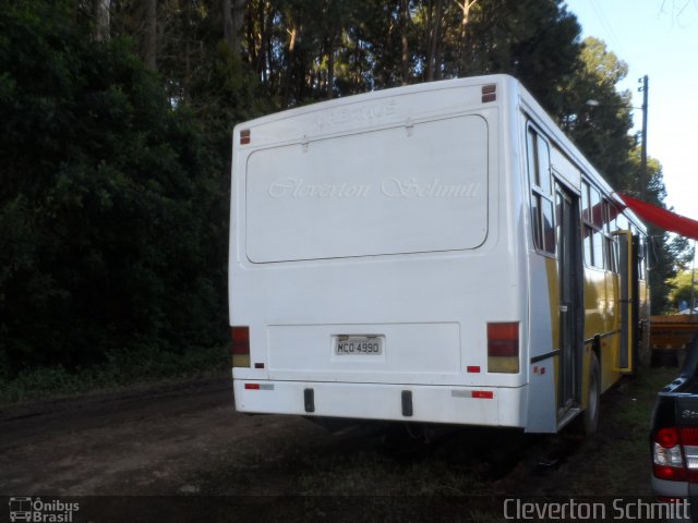 Motorhomes 4990 na cidade de Santa Maria, Rio Grande do Sul, Brasil, por Cleverton Schmitt. ID da foto: 3781614.