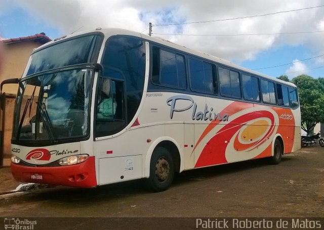 Viação Platina 4020 na cidade de Ipiaçu, Minas Gerais, Brasil, por Patrick  Roberto de Matos. Número da foto: #3782102.