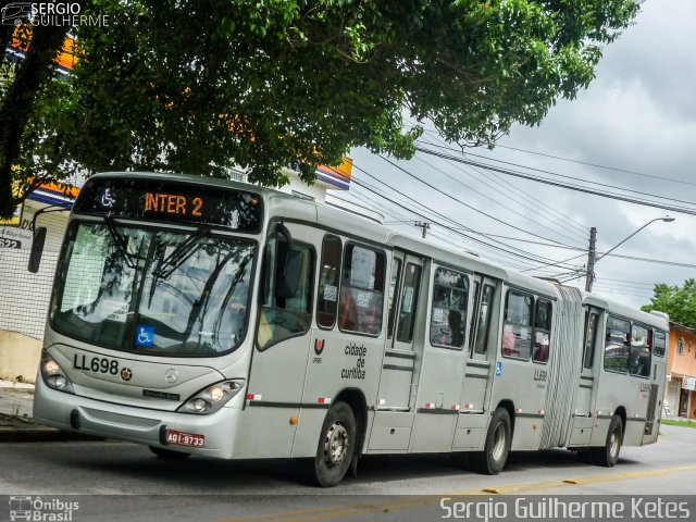 Araucária Transportes Coletivos LL698 na cidade de Curitiba, Paraná, Brasil, por Sergio Guilherme Ketes. ID da foto: 3781915.