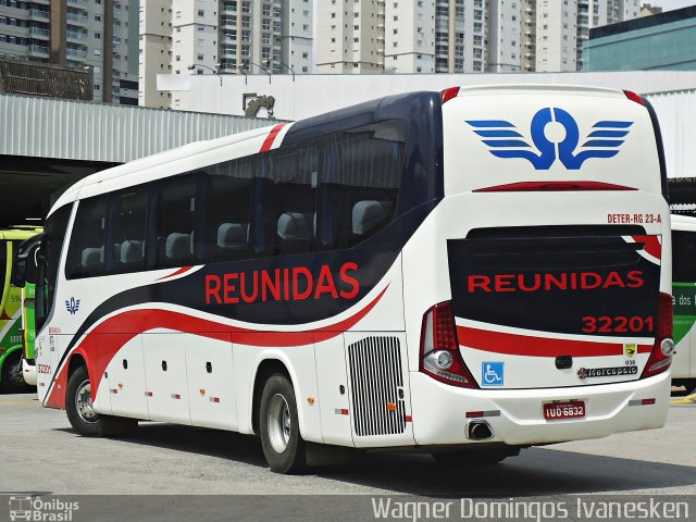 Reunidas Transportes Coletivos 32201 na cidade de Curitiba, Paraná, Brasil, por Wagner Domingos Ivanesken. Número da foto: #3786408.