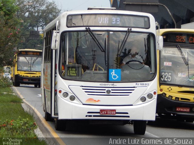 Viação Agulhas Negras RJ 169.013 na cidade de Volta Redonda, Rio de Janeiro, Brasil, por André Luiz Gomes de Souza. ID da foto: 3789272.