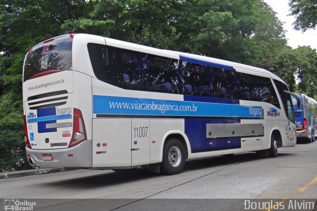 Auto Viação Bragança 11007 na cidade de São Paulo, São Paulo, Brasil, por Douglas Alvim. Número da foto: #3791864.
