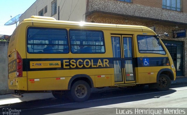 Escolares 288 na cidade de Guarapuava, Paraná, Brasil, por Lucas Henrique Mendes. ID da foto: 3795761.