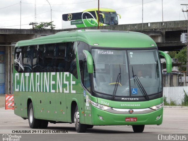 Auto Viação Catarinense 3344 na cidade de Curitiba, Paraná, Brasil, por Paulo Roberto Chulis. Número da foto: #3807941.