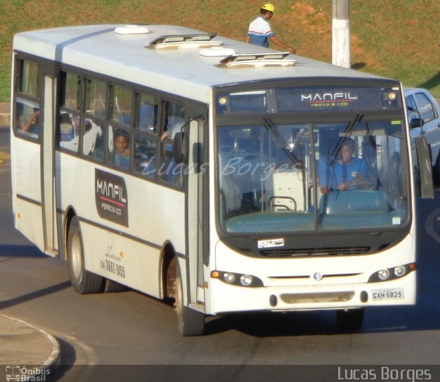 Ônibus Particulares 5825 na cidade de Araxá, Minas Gerais, Brasil, por Lucas Borges . Número da foto: #3806060.