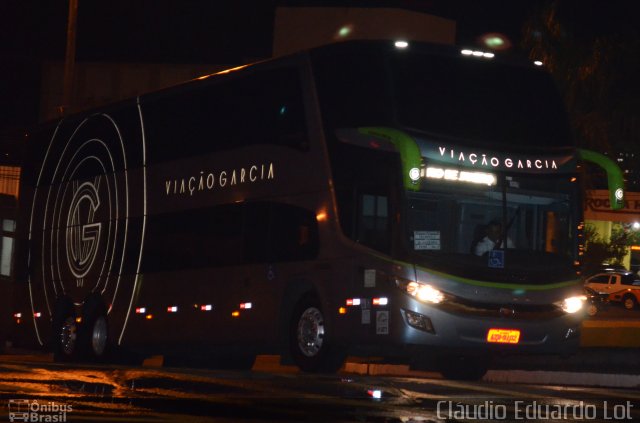 Viação Garcia 8641 na cidade de Londrina, Paraná, Brasil, por Cláudio Eduardo Lot. ID da foto: 3748094.