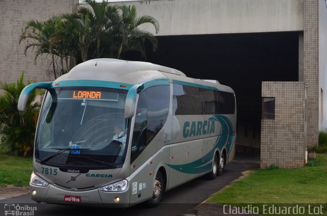 Viação Garcia 7815 na cidade de Apucarana, Paraná, Brasil, por Cláudio Eduardo Lot. ID da foto: 3748085.