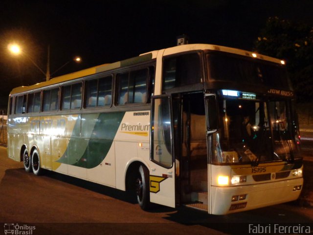 Empresa Gontijo de Transportes 15195 na cidade de Belo Horizonte, Minas Gerais, Brasil, por Fabri Ferreira. Número da foto: #3749232.