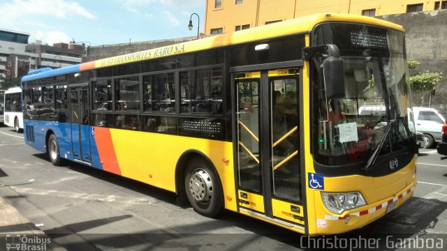Autotransportes Raro SJB 15179 na cidade de Brasil, por Christopher Gamboa. Número da foto: #3750784.