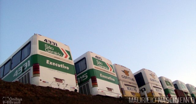 Empresa Gontijo de Transportes 10070 na cidade de Contagem, Minas Gerais, Brasil, por Maurício Nascimento. ID da foto: 3754649.