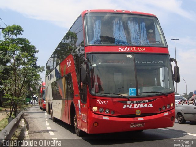 Pluma Conforto e Turismo 7002 na cidade de São Paulo, São Paulo, Brasil, por Eduardo de Oliveira. Número da foto: #3753534.