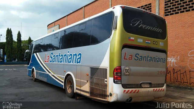 La Santaniana 21019 na cidade de Uberaba, Minas Gerais, Brasil, por Lucas Borges . Número da foto: #3810810.