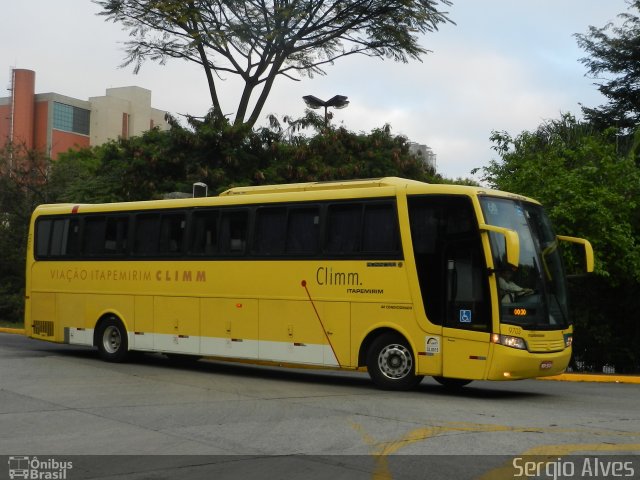 Viação Itapemirim 9703 na cidade de São Paulo, São Paulo, Brasil, por Sergio Alves. Número da foto: #3831345.