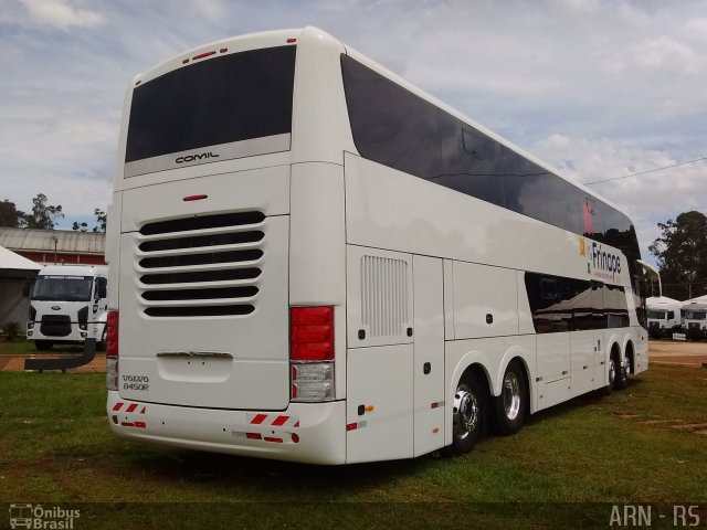 Comil Ônibus FRINAPE na cidade de Erechim, Rio Grande do Sul, Brasil, por Alexandre Rodrigo. Número da foto: #3833514.