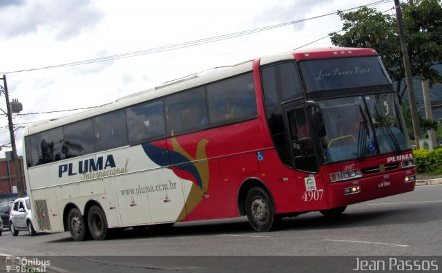 Pluma Conforto e Turismo 4907 na cidade de Mogi das Cruzes, São Paulo, Brasil, por Jean Passos. Número da foto: #3837660.