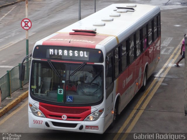 Expresso Itamarati 5937 na cidade de São José do Rio Preto, São Paulo, Brasil, por Gabriel Rodrigues. Número da foto: #3837177.