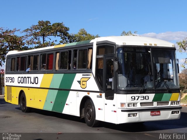 Empresa Gontijo de Transportes 9730 na cidade de Montes Claros, Minas Gerais, Brasil, por Alex Fiori. ID da foto: 3837650.