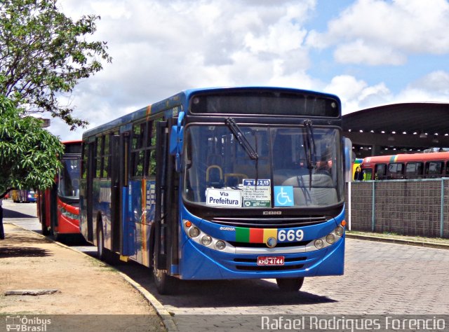 Itamaracá Transportes 669 na cidade de Olinda, Pernambuco, Brasil, por Rafael Rodrigues Forencio. Número da foto: #3846433.