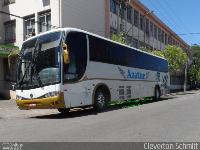 Azatur 306 na cidade de Santa Cruz do Sul, Rio Grande do Sul, Brasil, por Cleverton Schmitt. Número da foto: #3852833.