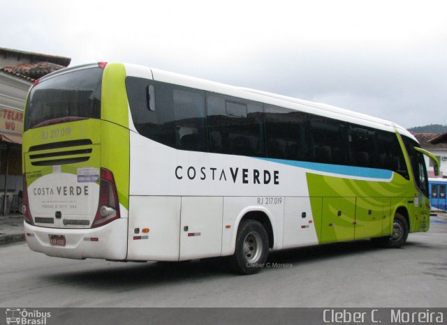 Costa Verde Transportes RJ 217.006 na cidade de Paraty, Rio de Janeiro, Brasil, por Cleber C.  Moreira. Número da foto: #3812775.